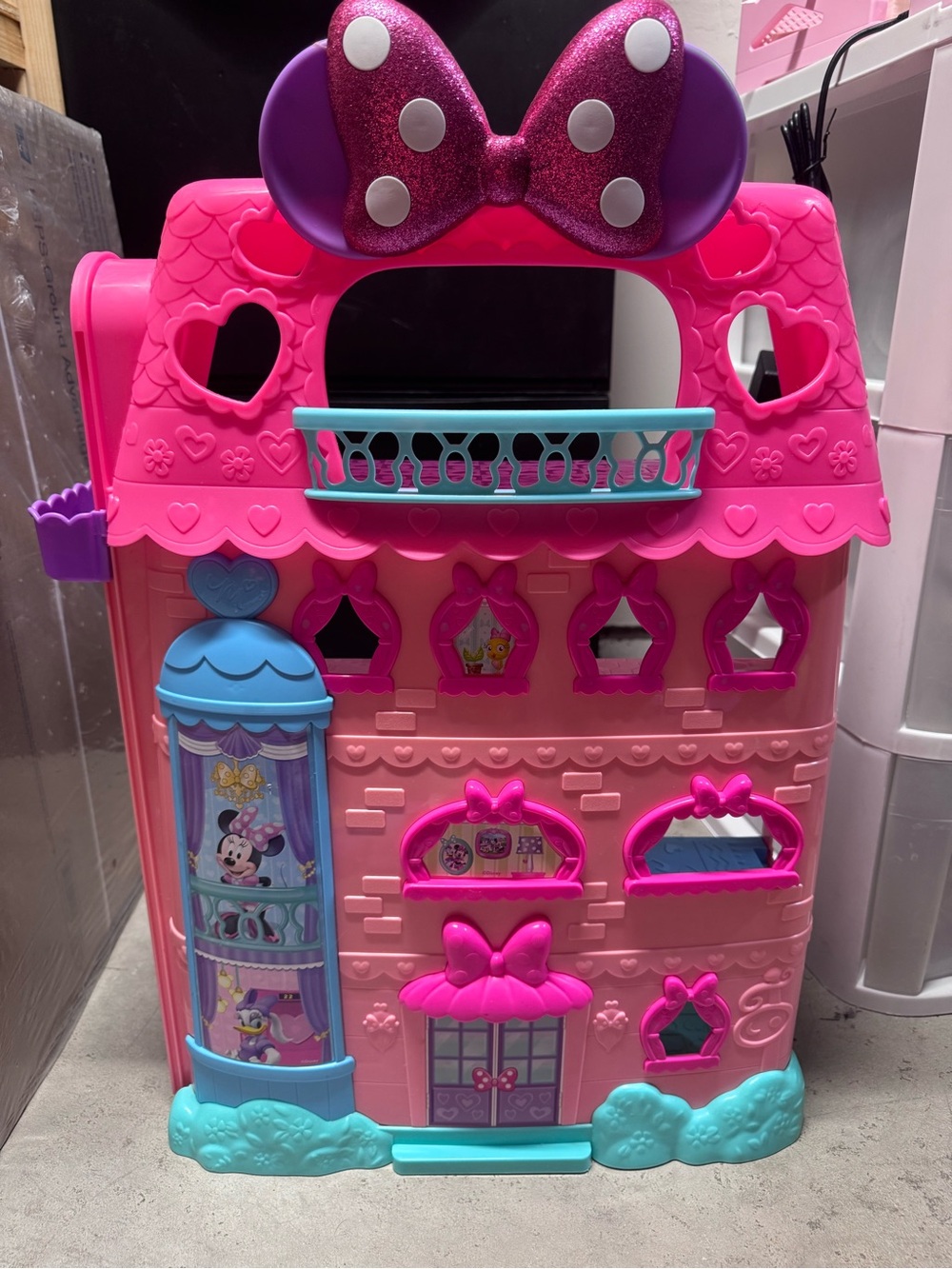 Disney Junior Minnie Mouse Bow-Tel Hotel